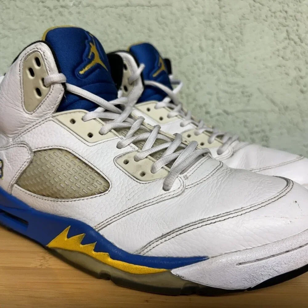 Size‎ 11.5 - Jordan 5 Retro Laney 2013 136027-199